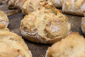 membuat sourdough