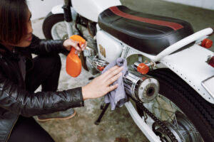 tips mencuci motor