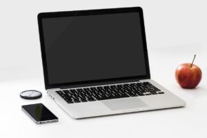 mengganti LCD laptop
