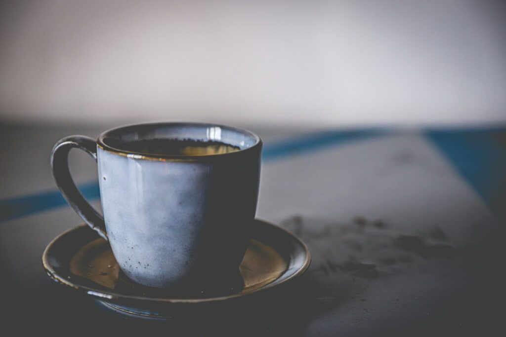 Tips minum dari cangkir